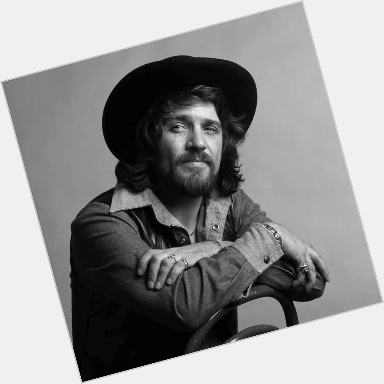 Today is the birthday of outlaw country legend Waylon Jennings. He would be 83 years old. Happy birthday, Waylon! 