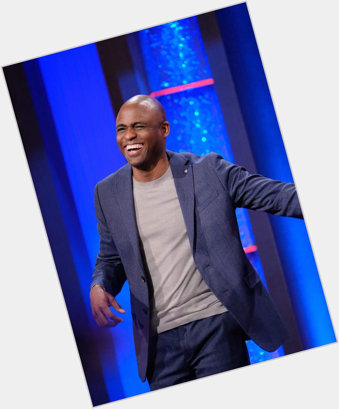 Happy birthday to actor, singer, and comedian Wayne Brady! 