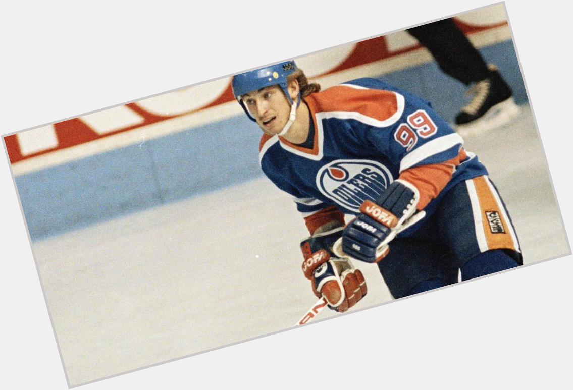 Happy 54th BDay to Wayne Gretzky,  the best player ever to lace up skates in the NHL 