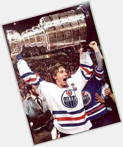 Remessage to wish (Wayne Gretzky) a happy birthday! 