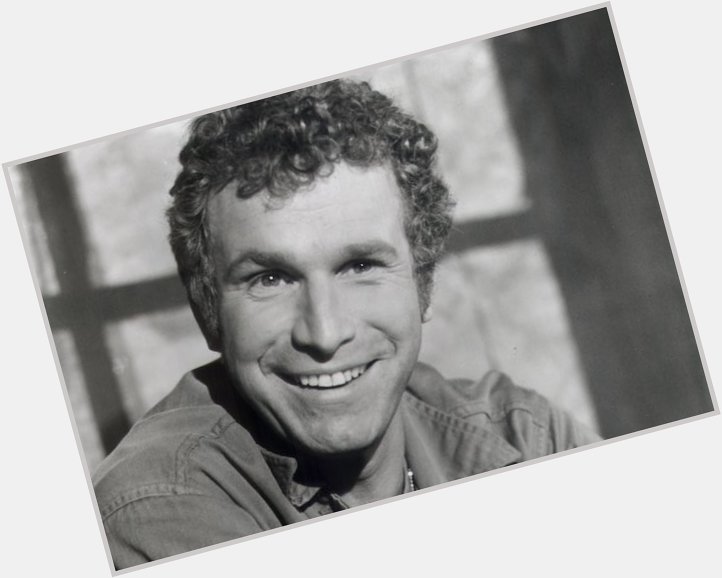 Happy birthday to Wayne Rogers (April 7, 1933 - December 31, 2015). Best known as Captain Trapper John in M*A*S*H. 