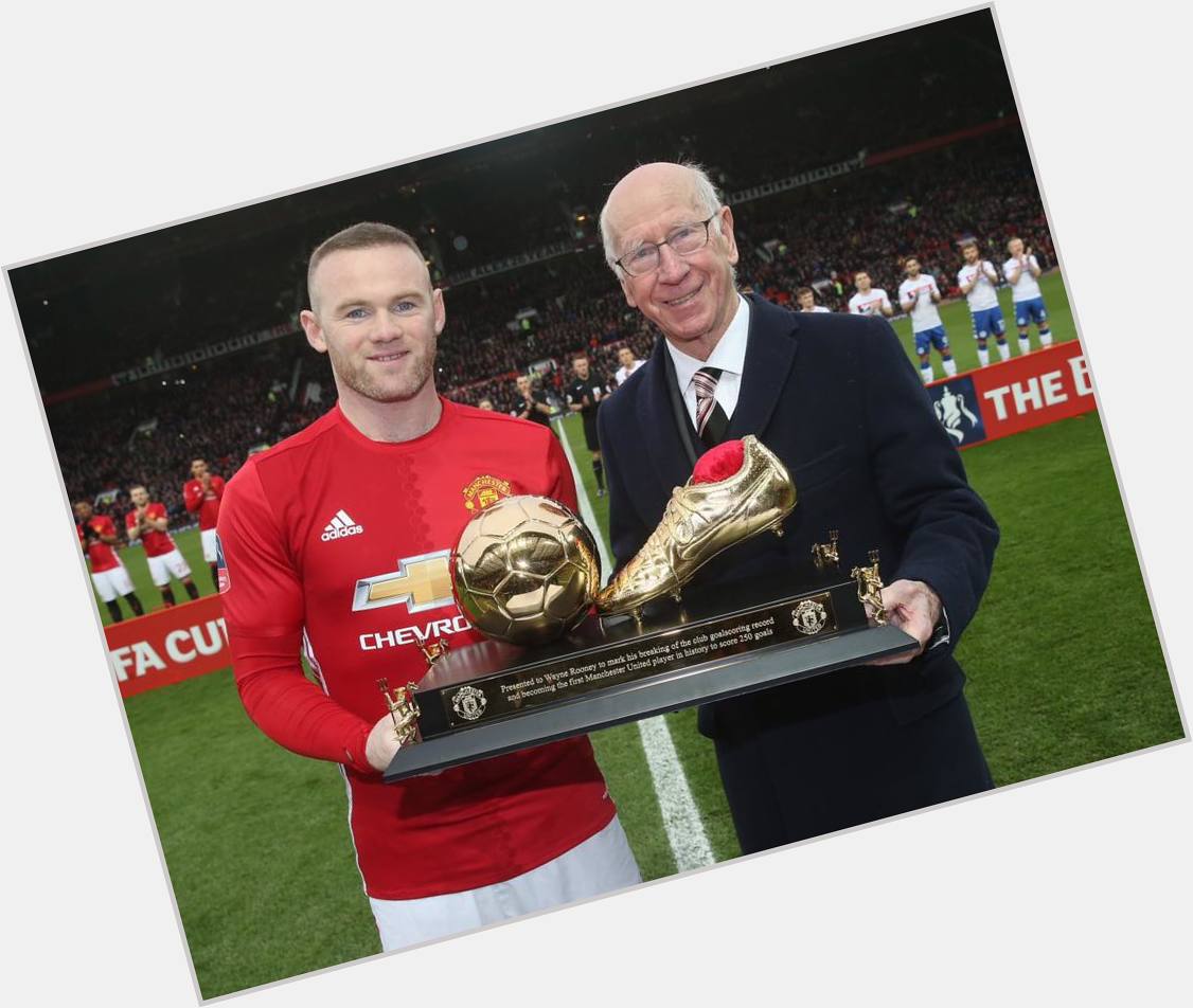 Happy birthday to Wayne Rooney who turns 32 today...     