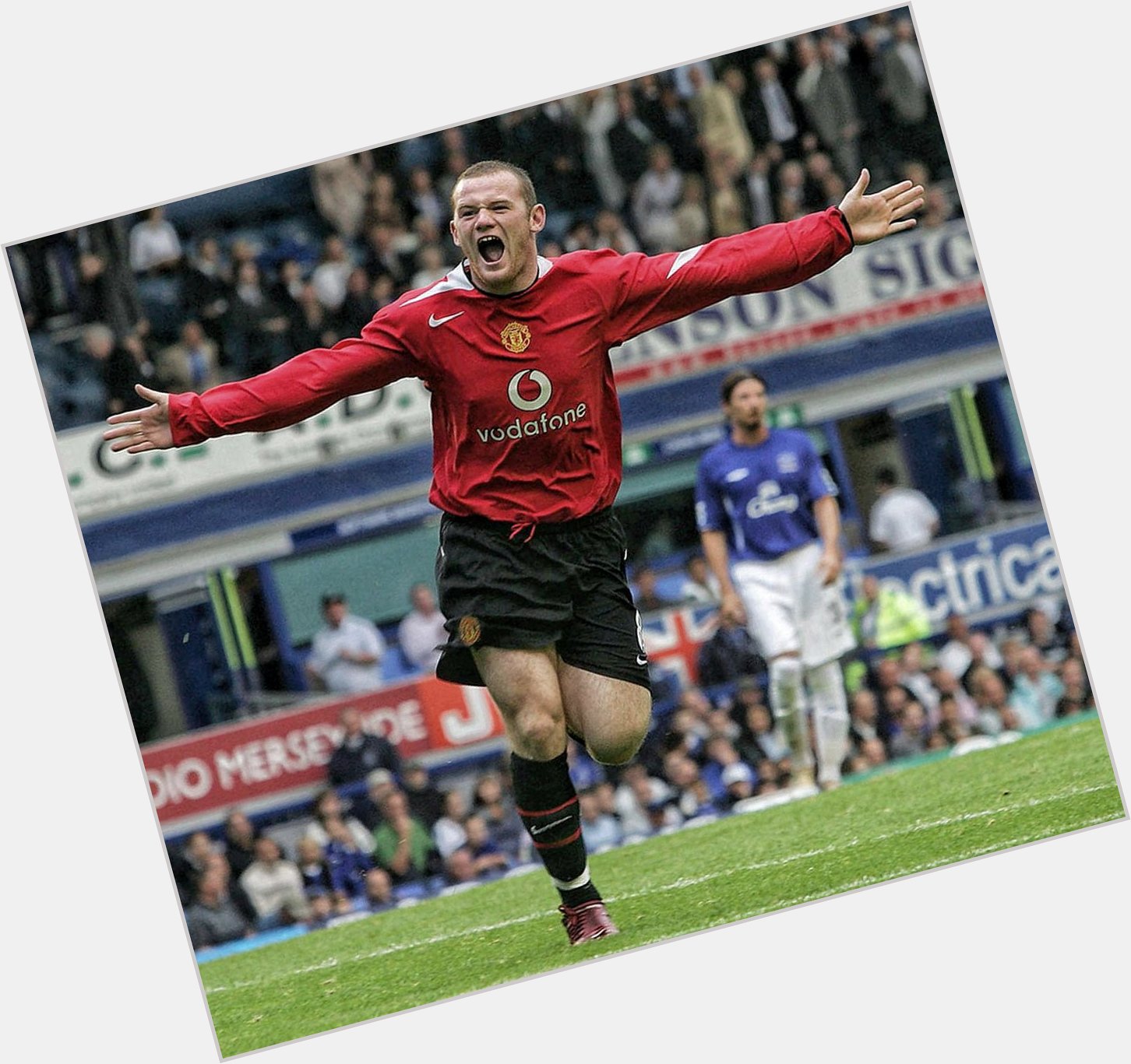 Happy 32nd Birthday, Wayne Rooney! 