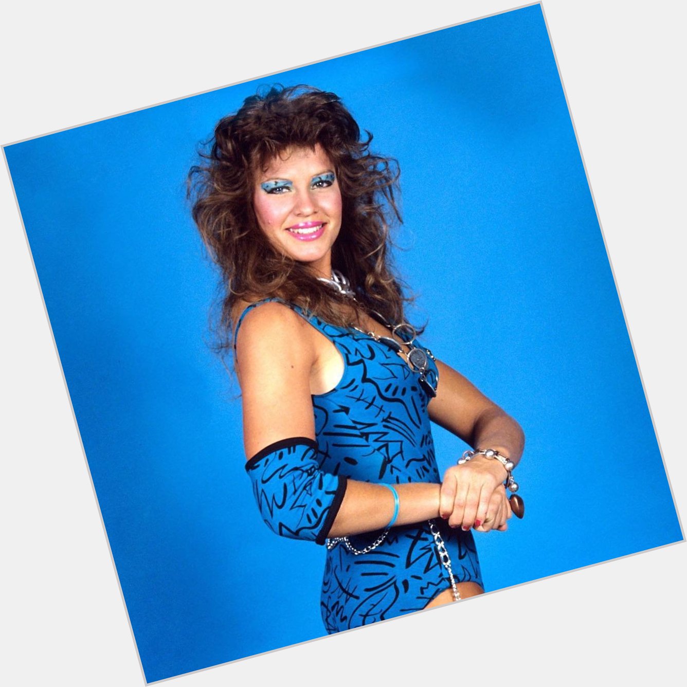 Happy Birthday to Hall of Famer and x2 Women\s Champion, Rock \n\ Wrestling Connections own Wendi Richter! 