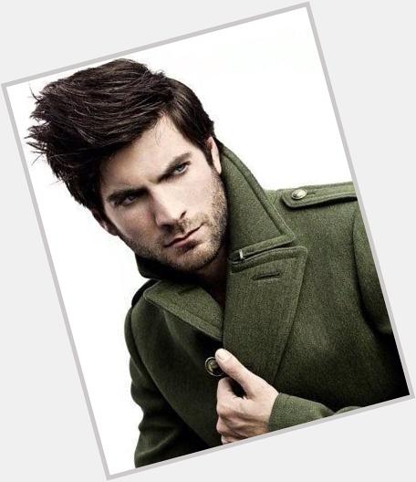 Happy Birthday to one of my favorite characters in Wes Bentley, Have the best one yet! 