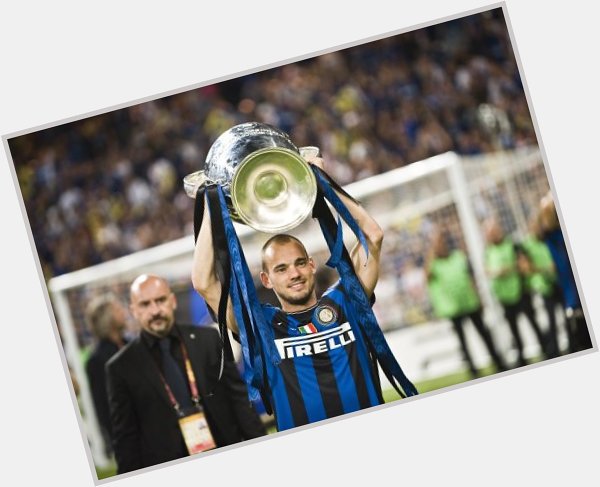  6 clubs  133 caps for Netherlands 19 major trophies 

Happy birthday, Wesley Sneijder! 