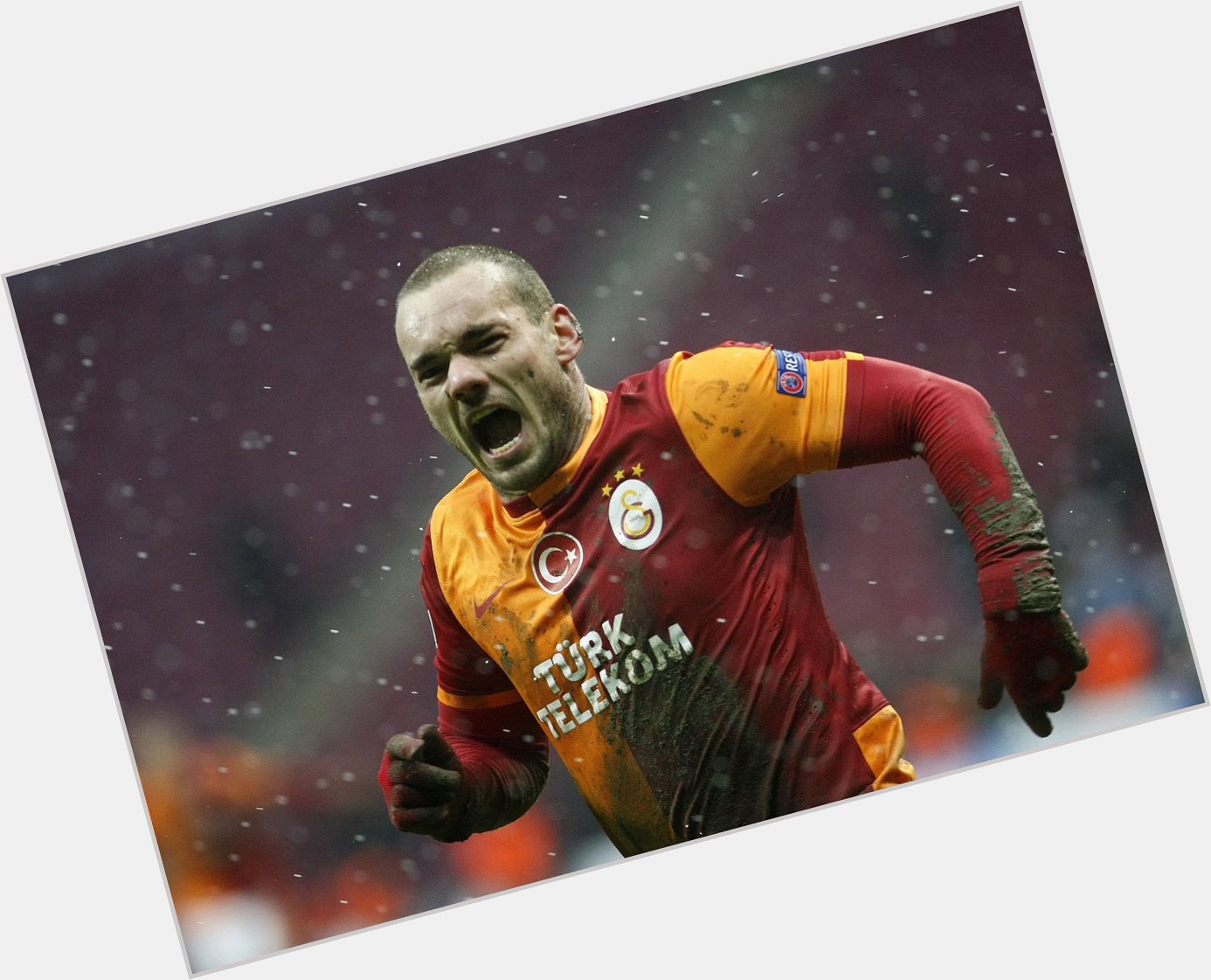 Happy Birthday, Wesley Sneijder!   