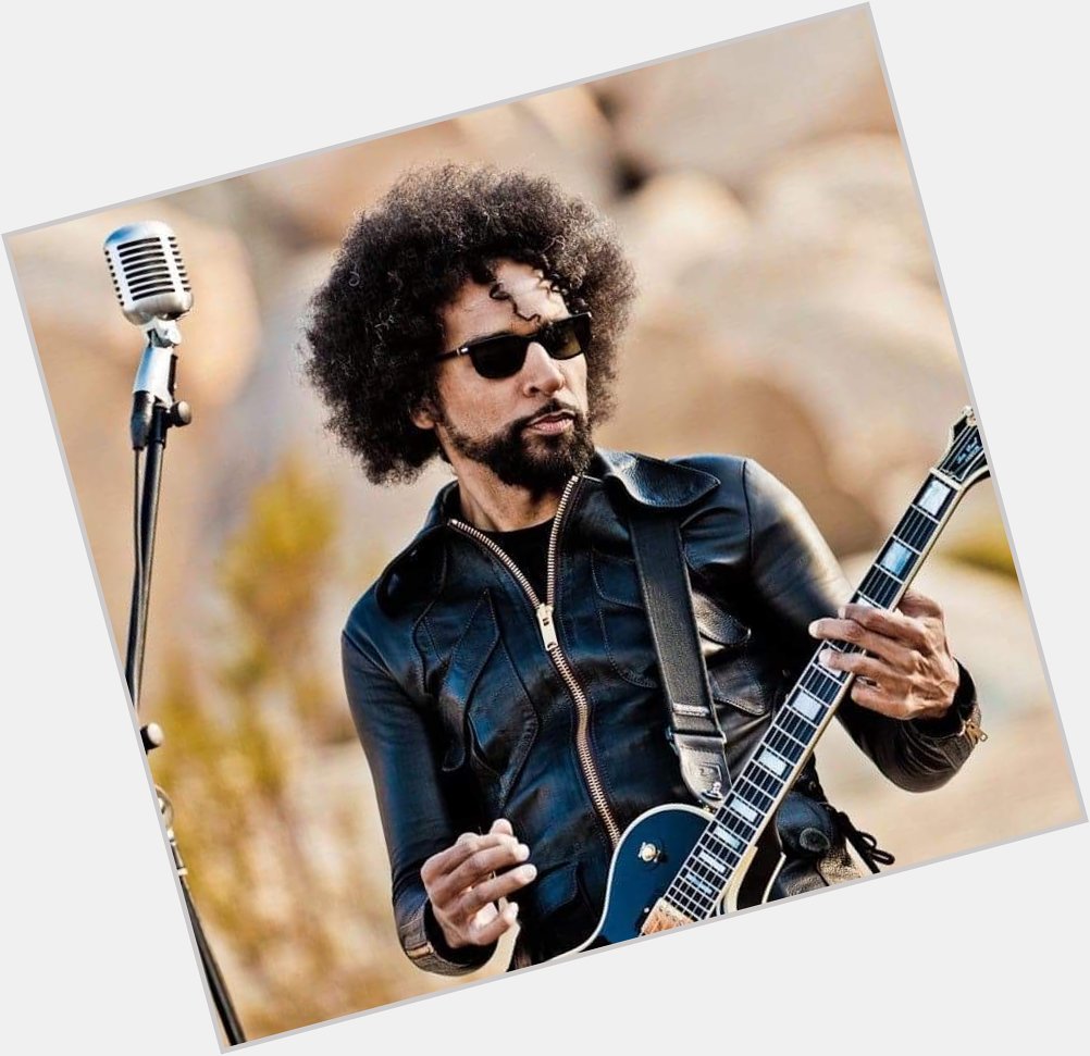 I\d like to wish a happy 53rd birthday to William DuVall, co-lead vocalist/rhythm guitarist for Alice In Chains!  