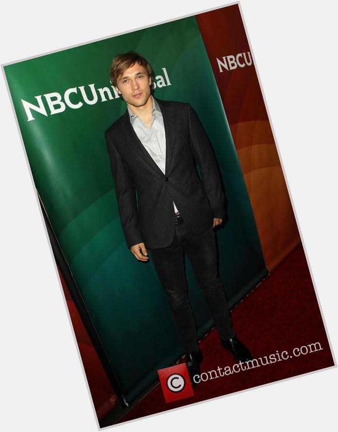 Happy 28th Birthday William Moseley \ who play Peter Pevensie in the film series The Chronicles of Narnia. 