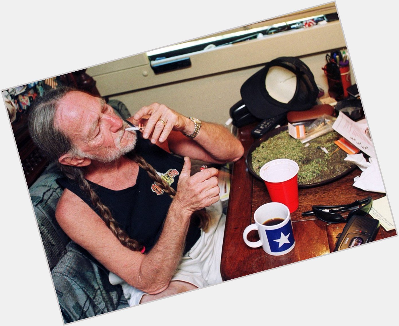 Happy birthday Willie Nelson you will always be high  