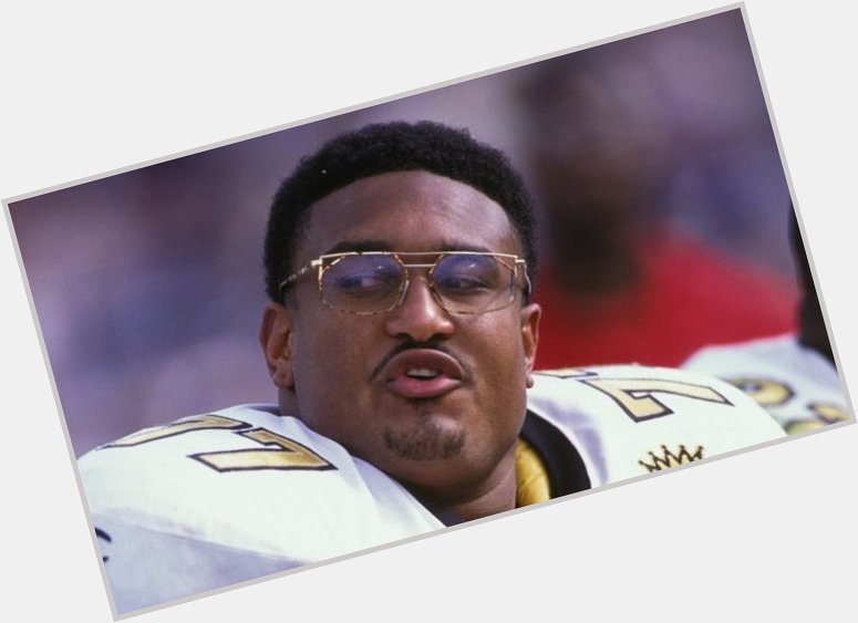 Happy birthday to Saints/Chiefs Hall of Famer I need to get those shades  