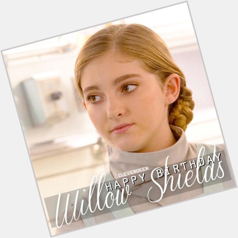 Happy Birthday to our amazing Primrose Everdeen, Willow Shields! I hope she has the best birthday ever  