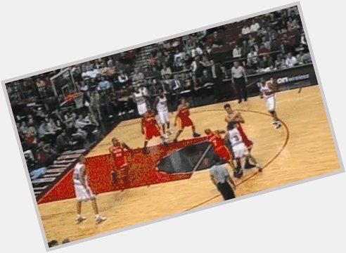 Happy Birthday Yao Ming! This is still one of the funniest basketball plays I\ve ever seen 