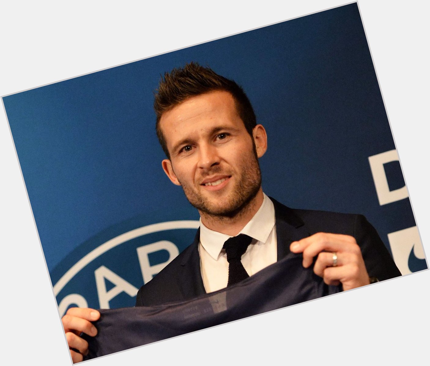   : Joyeux anniversaire Yohan Cabaye  : Happy birthday Yohan Cabaye 