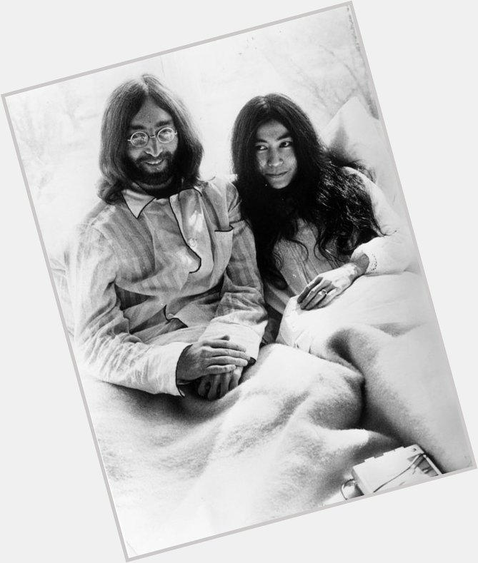 Happy birthday Yoko Ono ! Redécouvrez le couple Ono/Lennon en images --->   