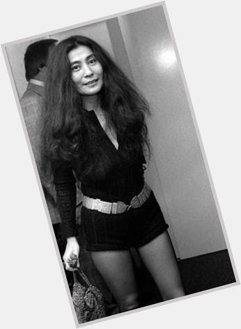 RT@ URMZINE Happy birthday Yoko Ono! 