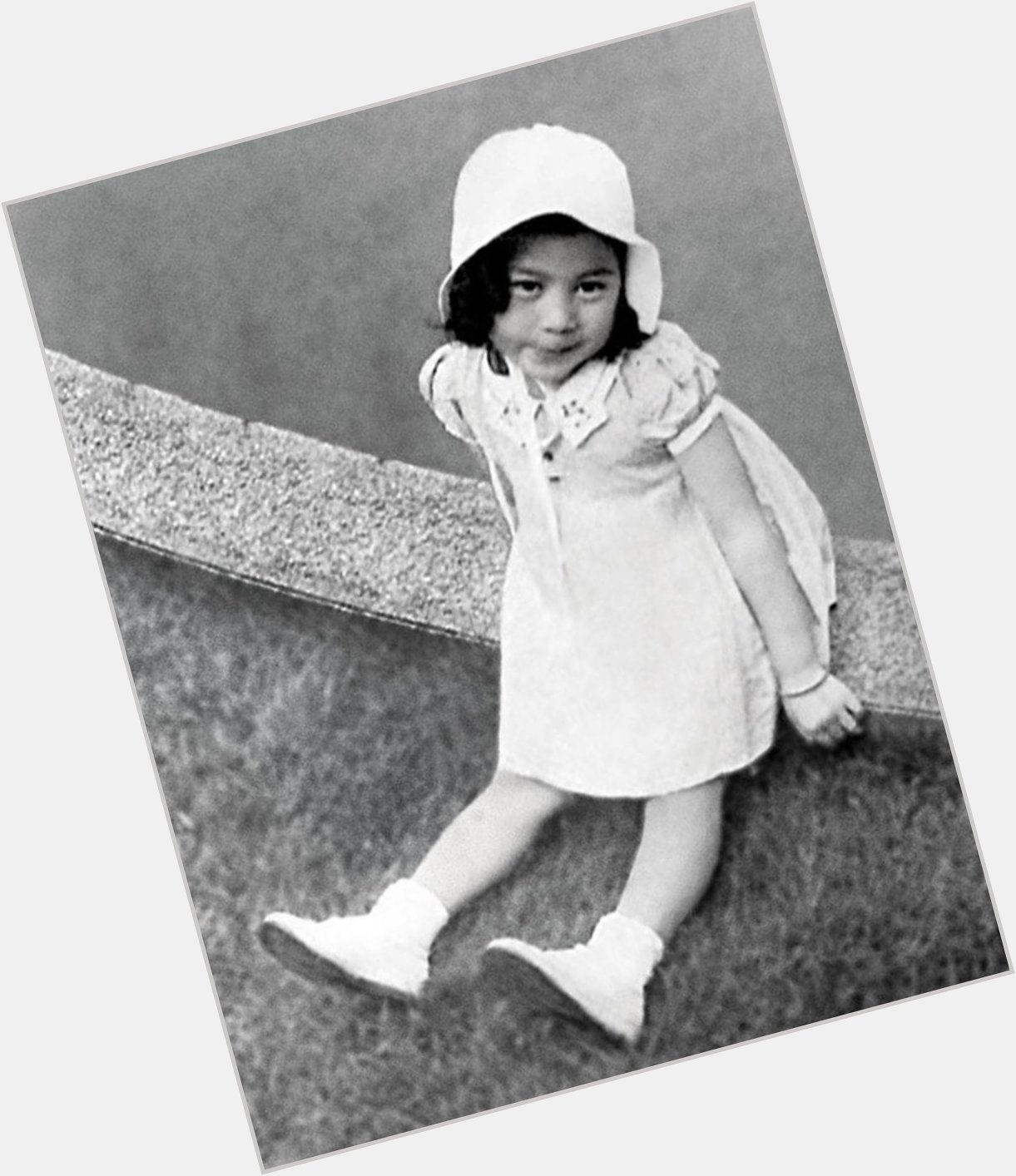 Happy birthday Yoko Ono!     (Ono Y ko)
Born February 18, 1933 