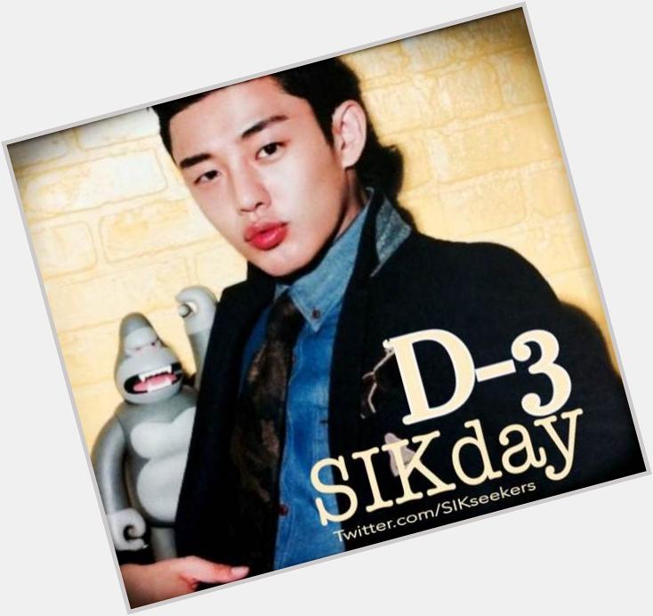 *poutssss* [COUNTDOWN] More chuuuu~ (^3^) for the D-3 to Yoo Ah Ins birthday! Happy TGIF Eve yall! 