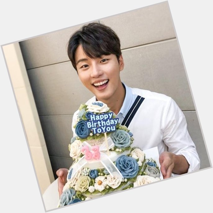 Happy birthday to my love Yoon Shi Yoon I miss you so much and new drama please 