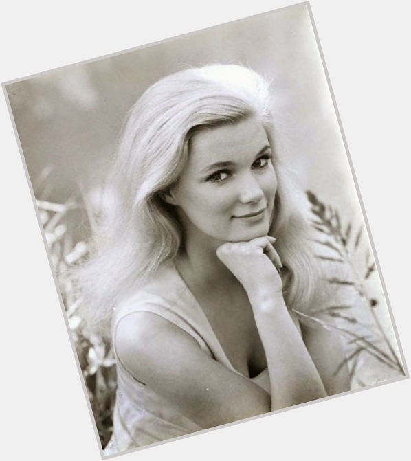 Happy 76th Birthday, Yvette Mimieux.

When I was a young man, you filled my fantasies... 