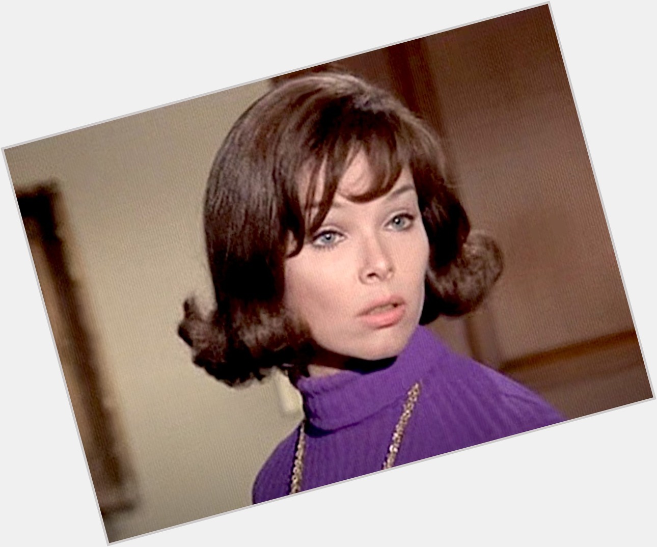 HAPPY BIRTHDAY & RIP YVONNE CRAIG    May 16, 1937 - Aug 17, 2015

How to Frame a Figg (1971) 