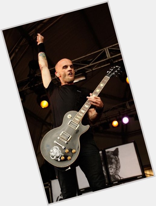 I d like to wish a happy 44th birthday to Zach Blair, lead guitarist for Rise Against! 
