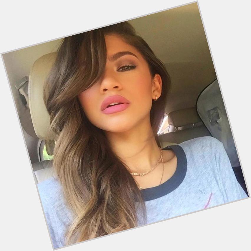 Happy birthday, 19 times the birthday girl slayed us with her selfies:  