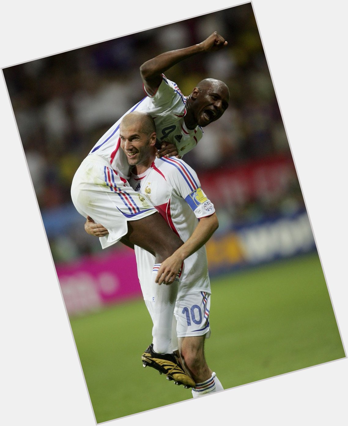     Happy birthday to France\s EURO-winning heroes Patrick Vieira, Zinedine Zidane & Jean Tigana! 
