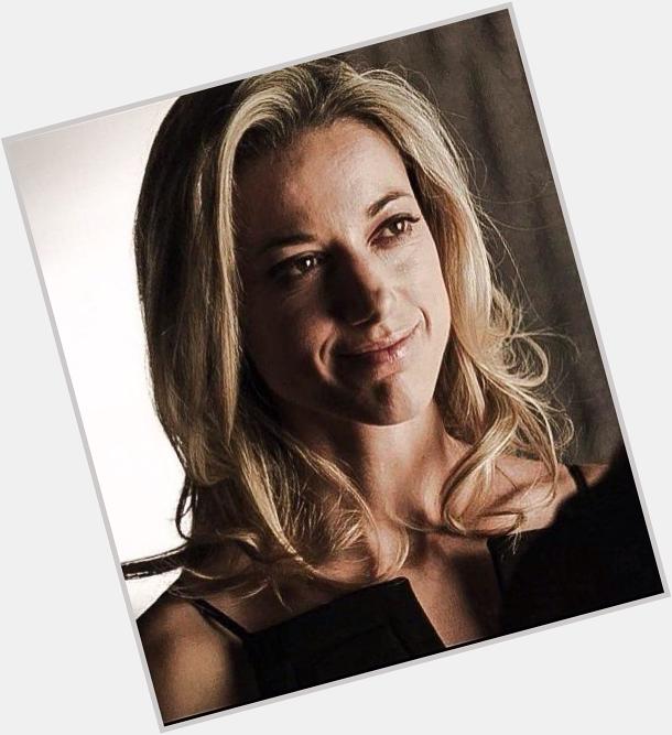  happy birthday Ms. Zoie Palmer may your day be filled with love & laughter-thank you 4 sharing yourself 