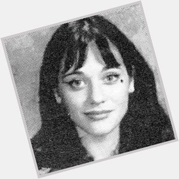 Happy Birthday, Zooey Deschanel! See How She s Changed Over t...  |  